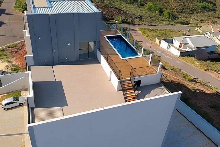 Studio Moderno e Aconchegante com Vista Panorâmica
